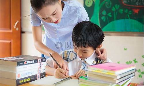 如何当小学老师_如何当小学老师引起小孩兴趣